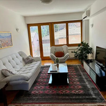 Bosnia House