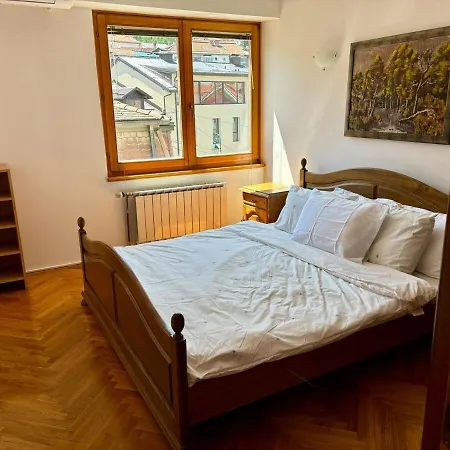 Bosnia House